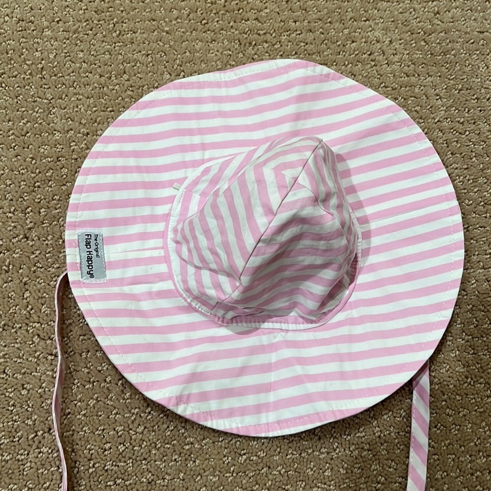 Hat - Picture 2 of 3